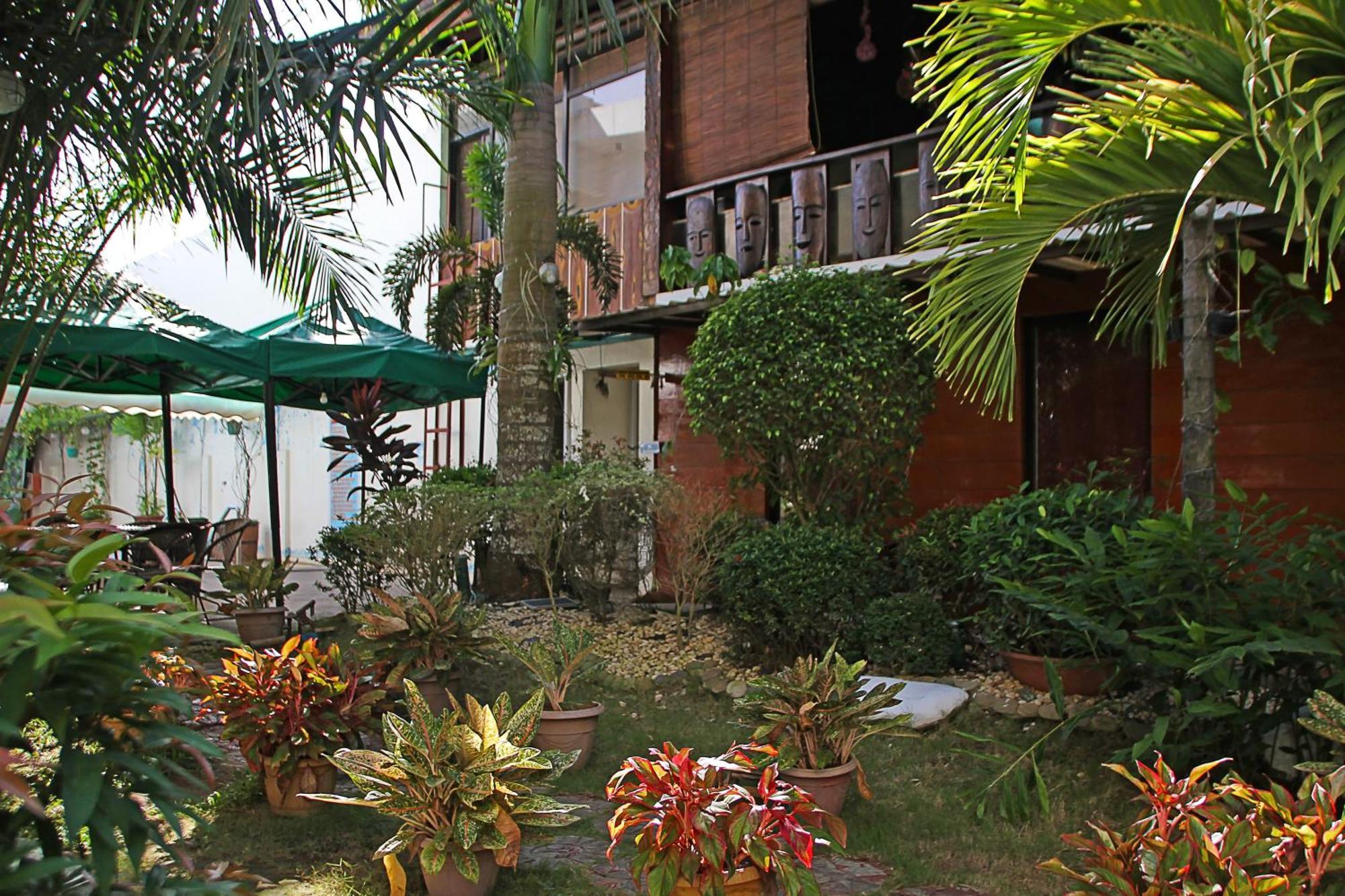 Palawan Uno Hotel Puerto Princesa Екстер'єр фото